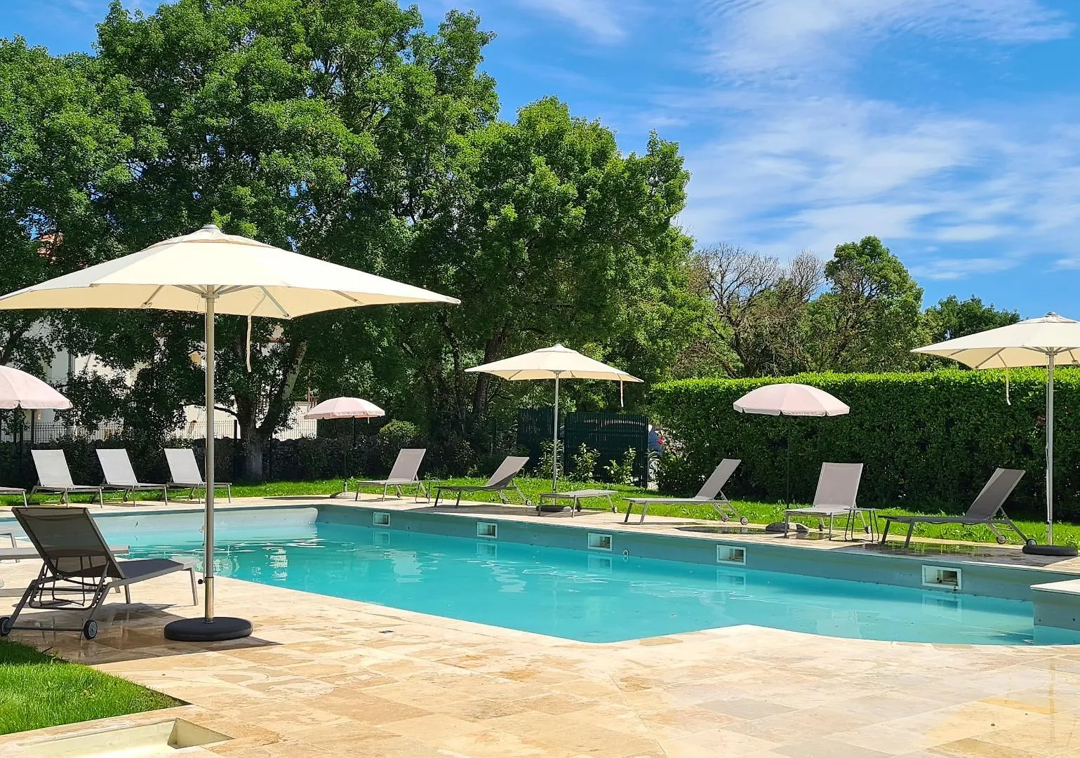 Logis Hotels - Le Bellaroc - Hotel 2 Etoiles Et Restaurant Rocamadour
