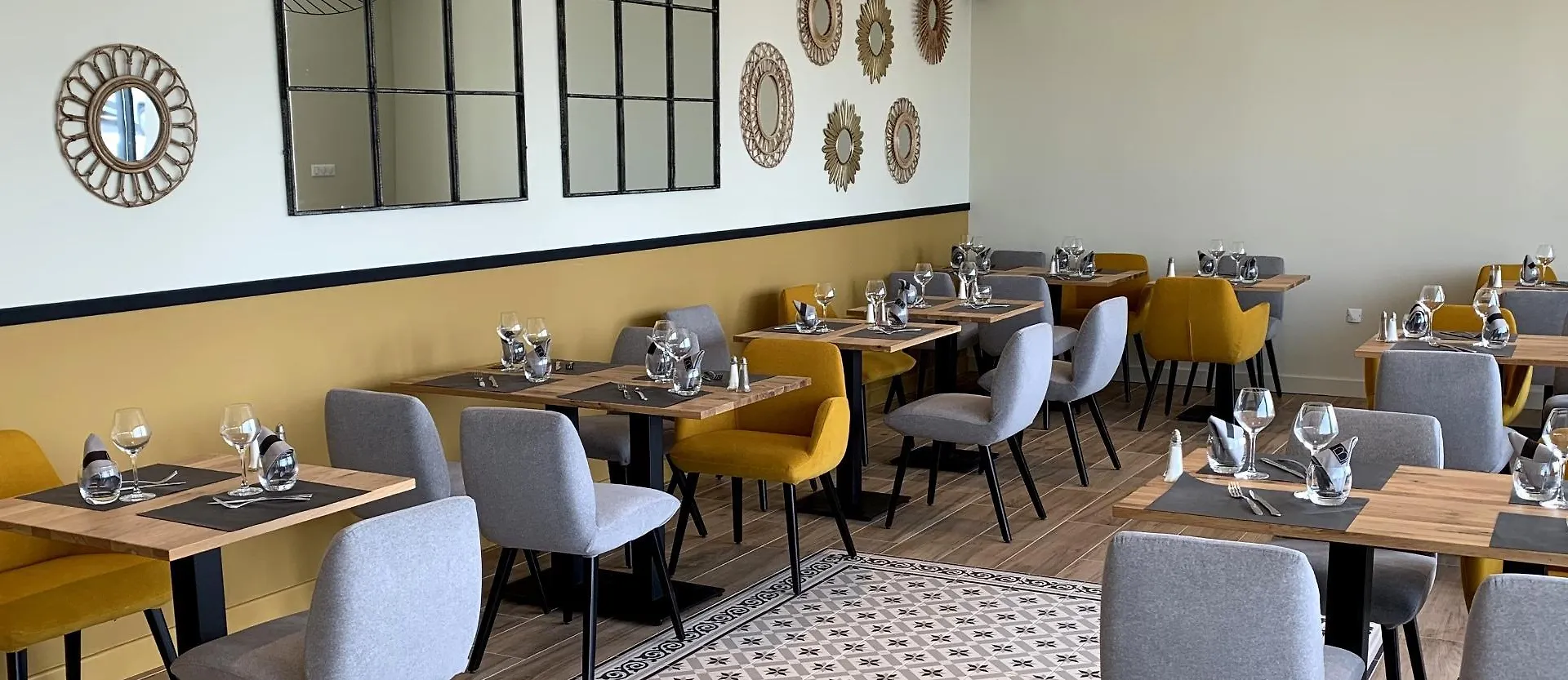 **  Logis Hotels - Le Bellaroc - Hotel 2 Etoiles Et Restaurant Rocamadour France