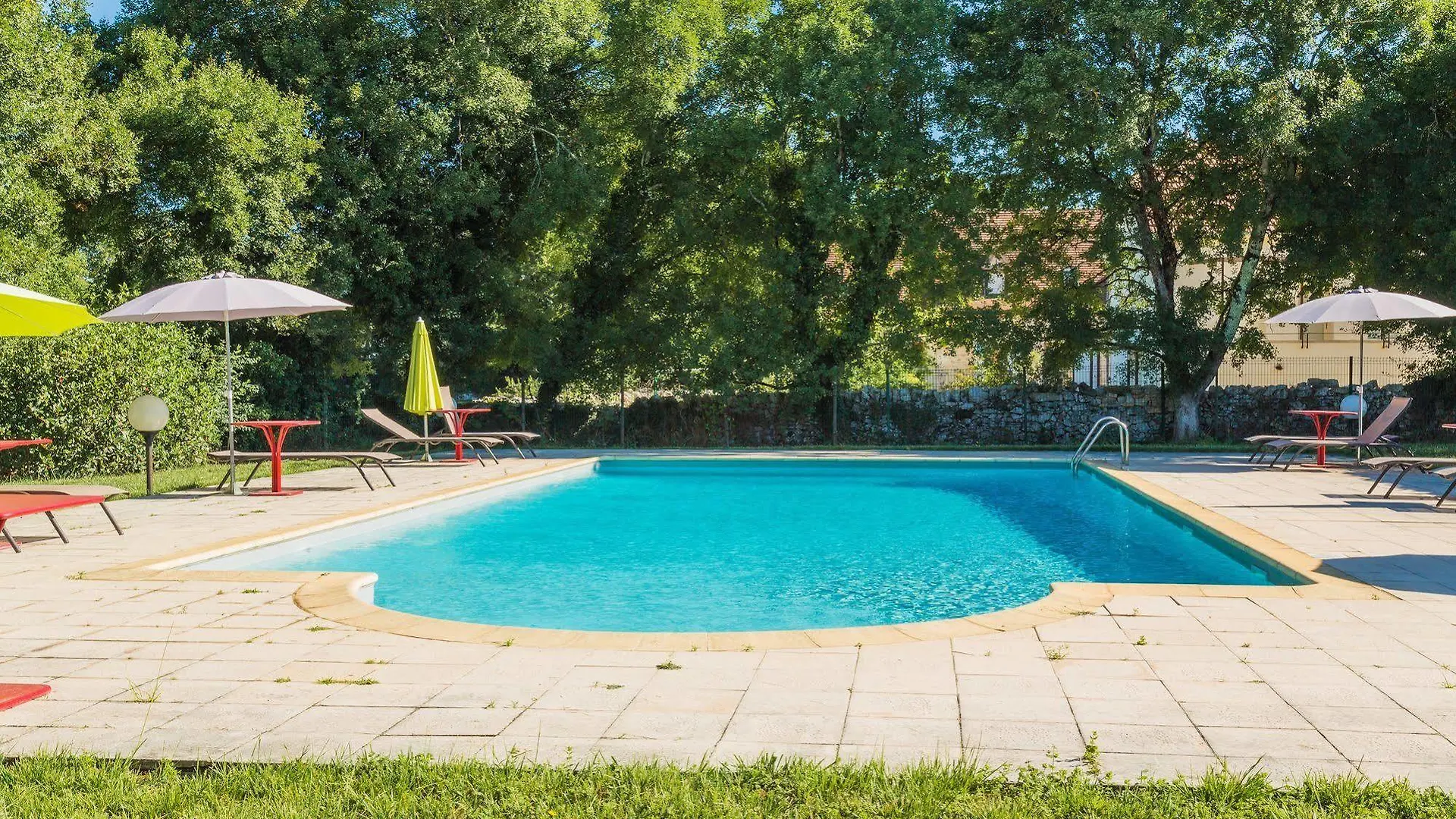 Logis Hotels - Le Bellaroc - Hotel 2 Etoiles Et Restaurant Rocamadour 2*,  France